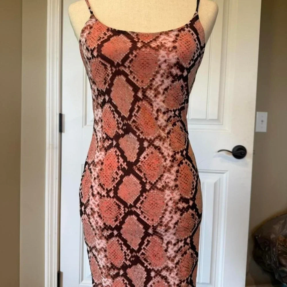 Charlotte Russe Snake Print Slip Dress Midi Spaghetti Strap Coral Brown Size S - Picture 1 of 5